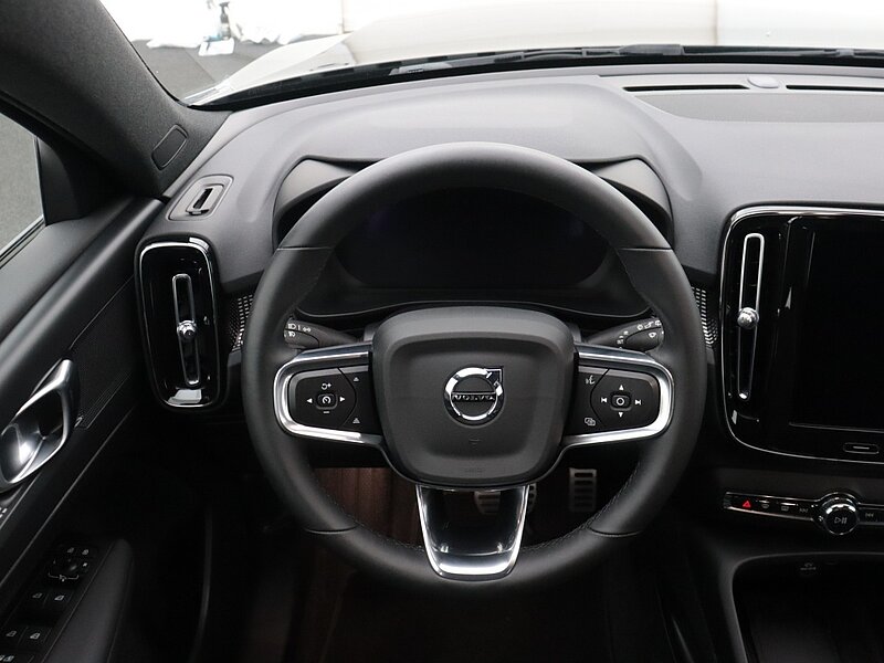 43889575 volvo xc40 recharge core stoelverwarming camera all season 6 09
