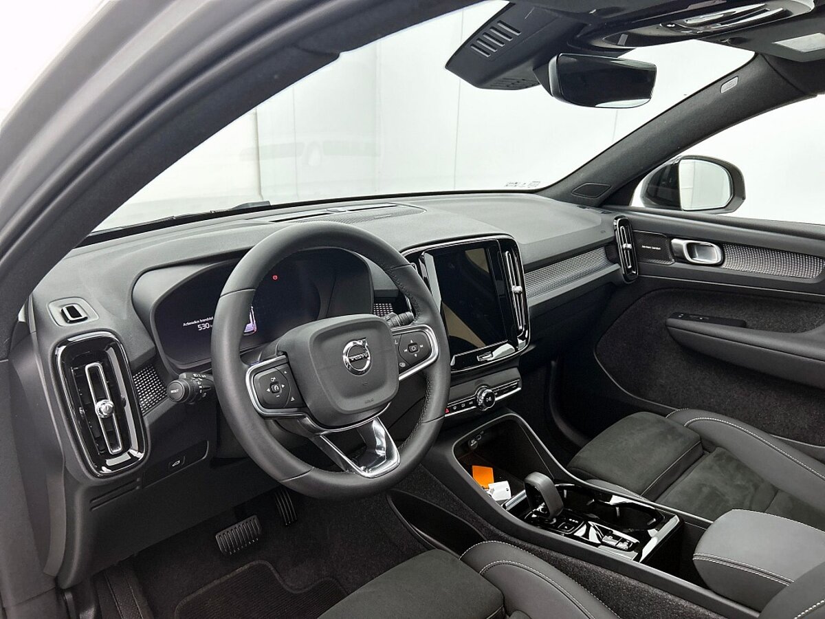 48515763 volvo xc40 b3 dark nubuck pano climate pack pilot assist memory s 58