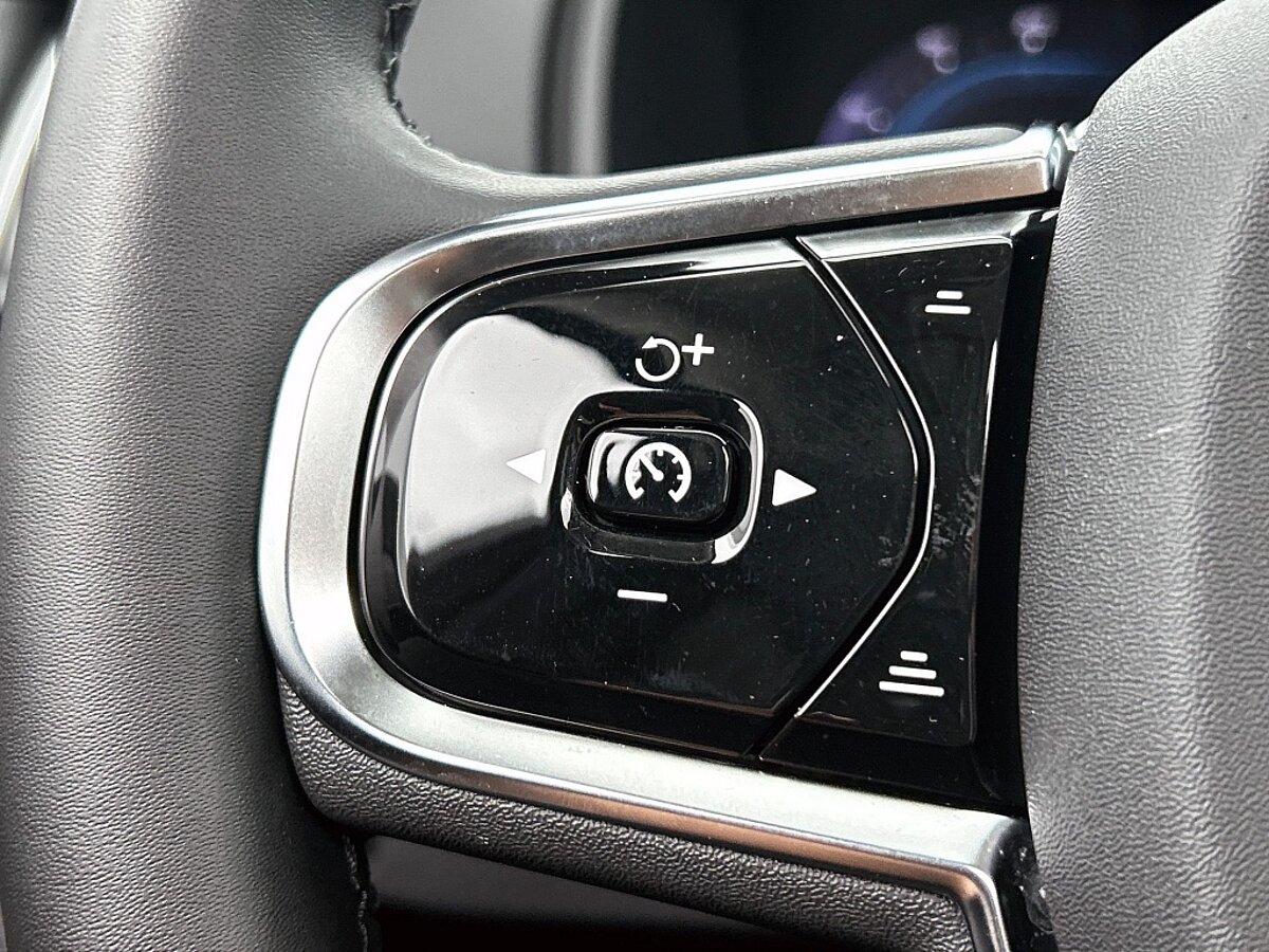 49264734 volvo xc90 t8 dark pano long range 360 20 inch trekhaak 7 01