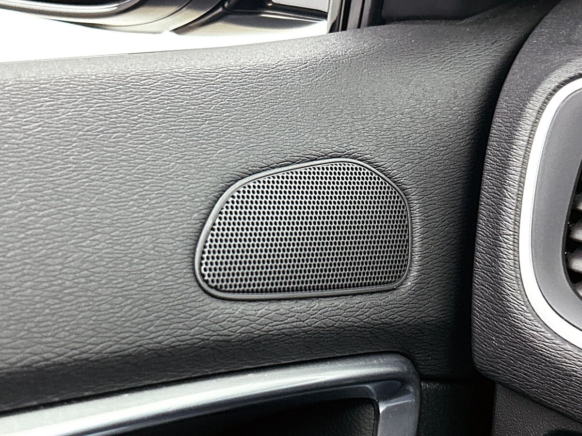 49484294 volvo v40 cross country 1 5 t3 polar luxury trekhaak panoramadak harman kardon 53