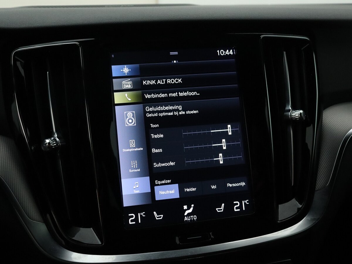 34254989 volvo v60 2 0 t6 awd recharge r design trekhaak 49eff7