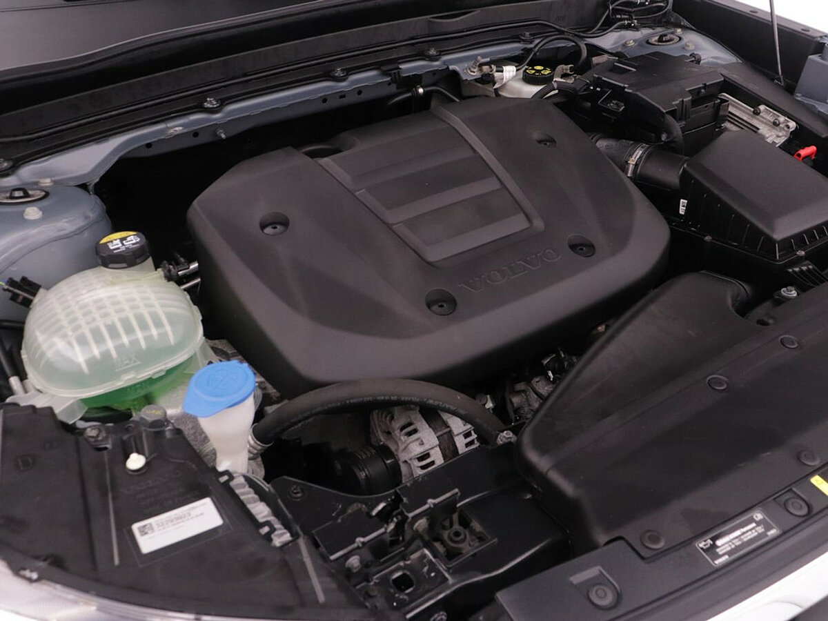 34450922 volvo xc40 1 5 t3 automaat momentum pro 24 mnd garantie donker glas 73