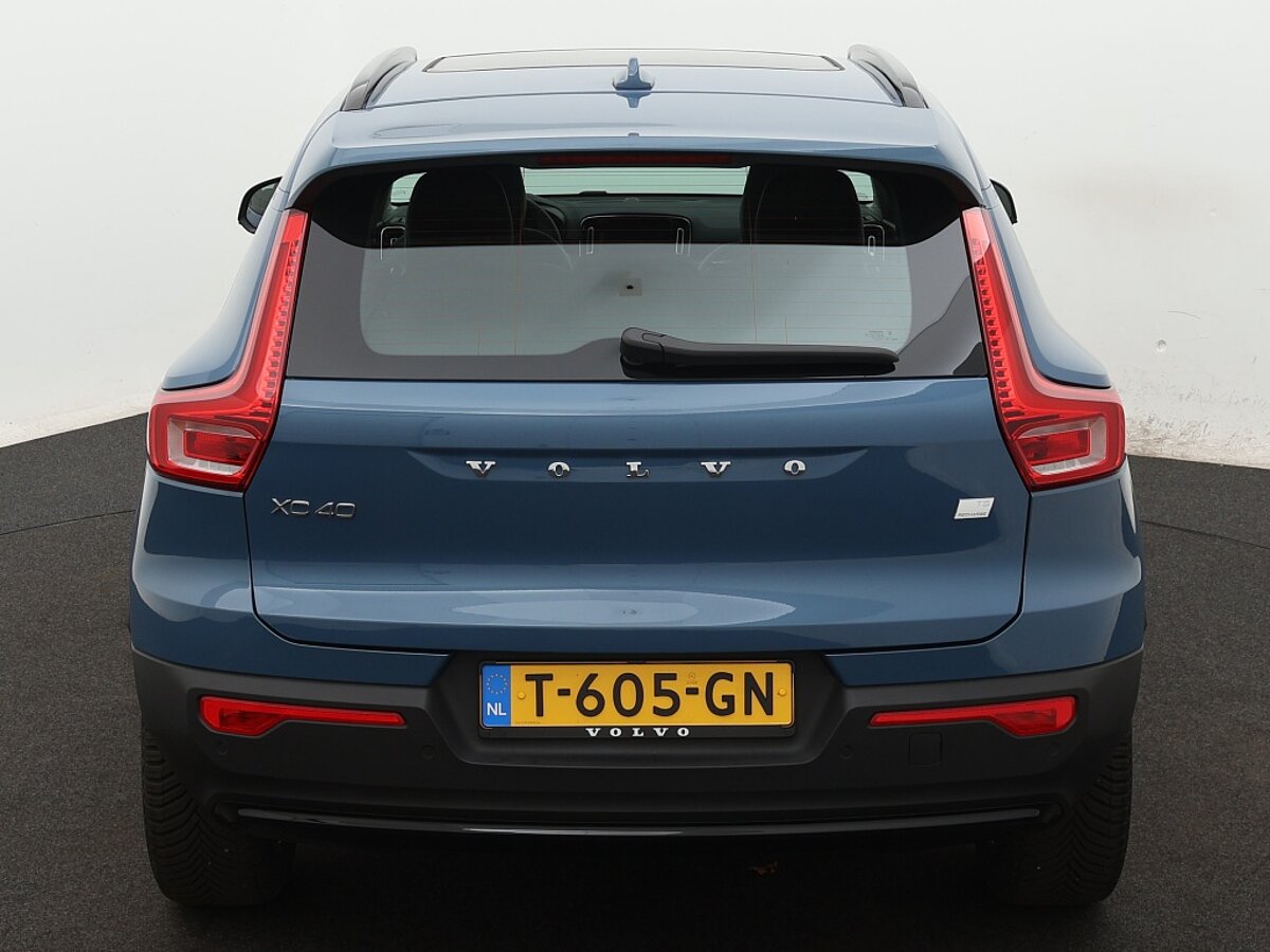 36079819 volvo xc40 1 5 t5 recharge ultimate bright 35