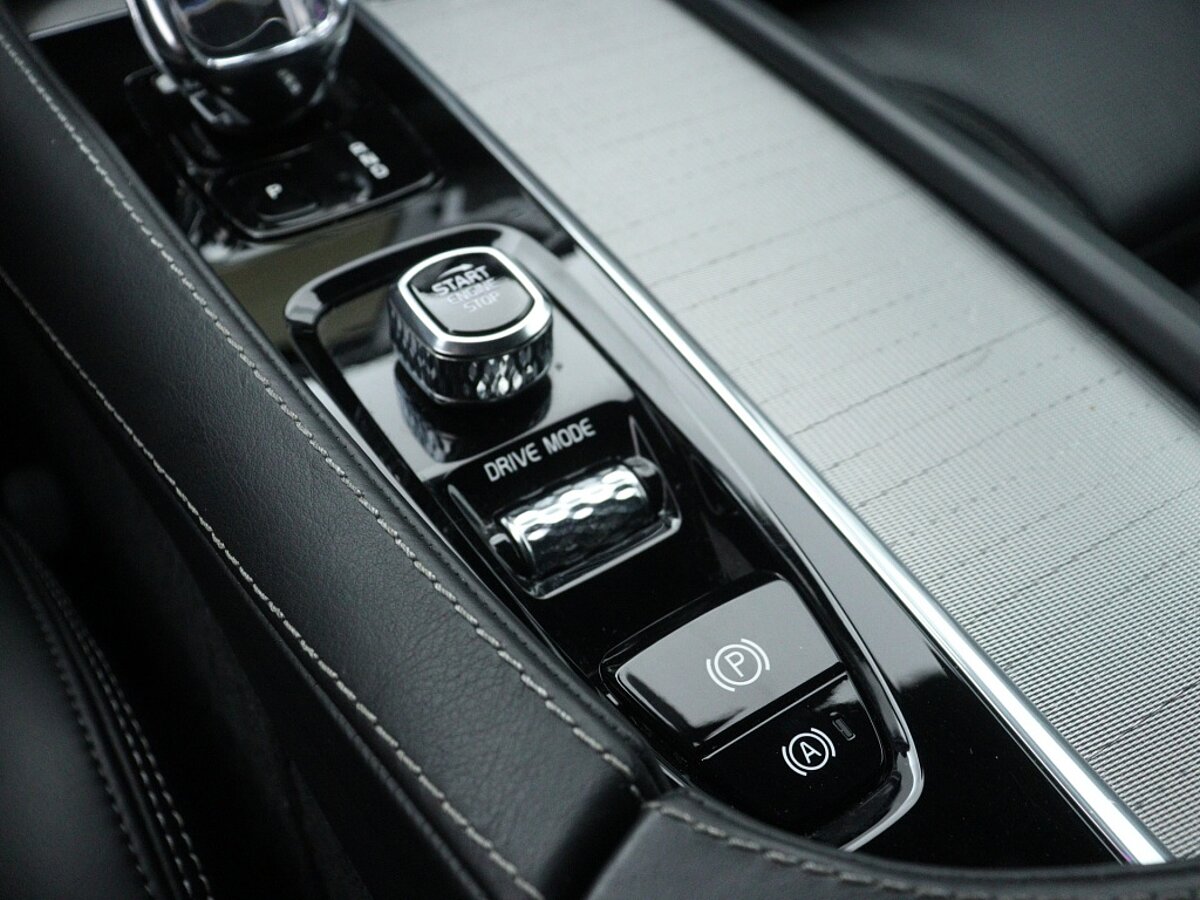 37397967 volvo xc90 2 0 t8 recharge awd inscription luchtvering bowers wilkins 2658aa
