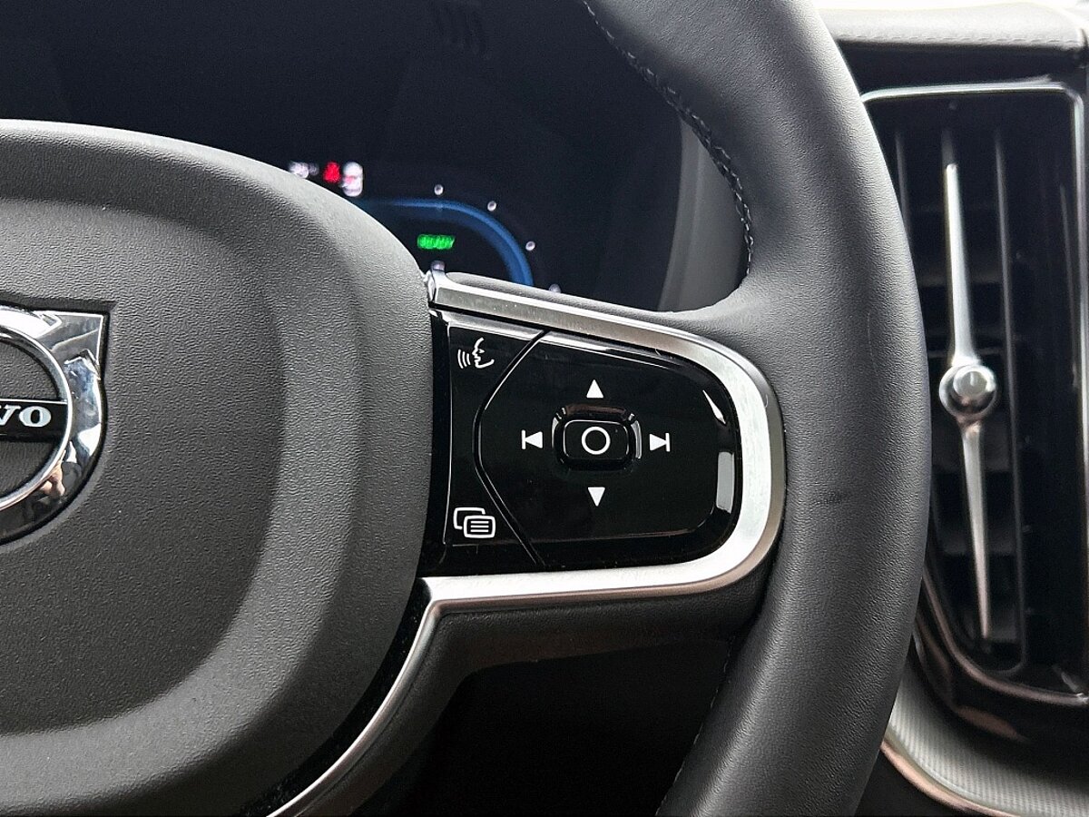 45497108 volvo xc60 2 0 t6 awd ultimate dark 360a camera bowers wilkins luch 69