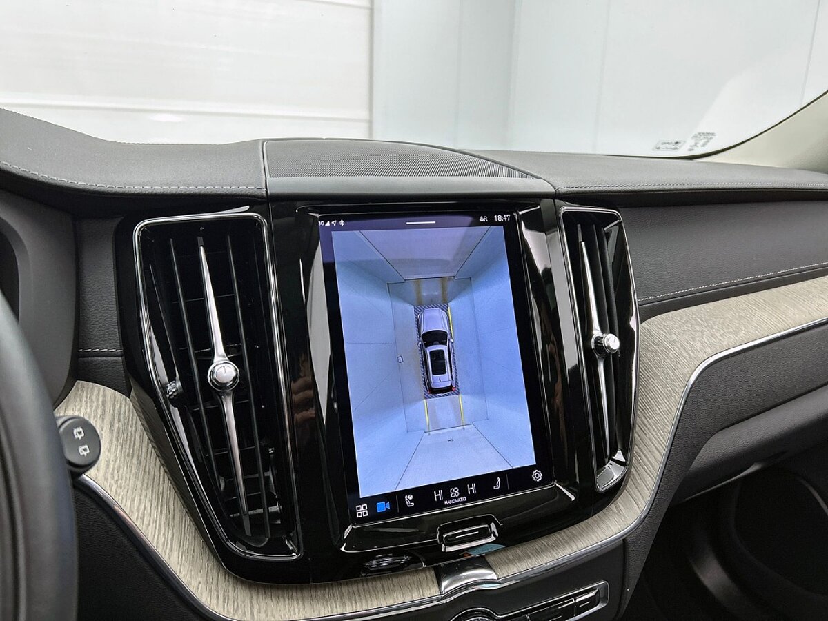 49419930 volvo xc60 t8 bright pano 20 inch long range 360 pilot assist 05