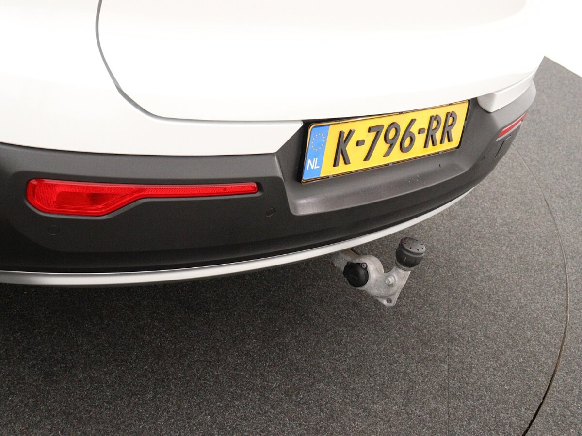 34451055 volvo xc40 1 5 t3 automaat r design leder navigatie bluetooth park d7e27d
