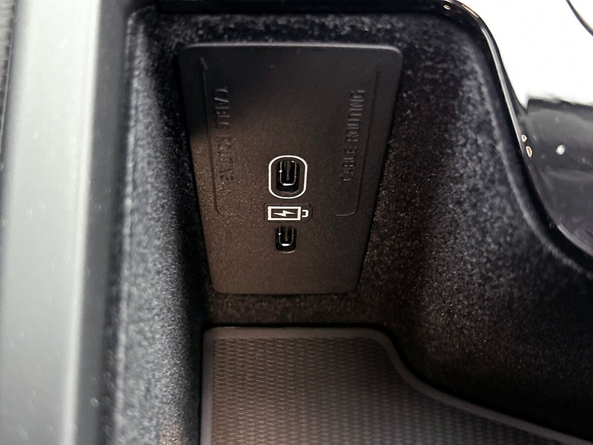 47466131 volvo xc60 t6 awd ultra dark plug in hybrid 65