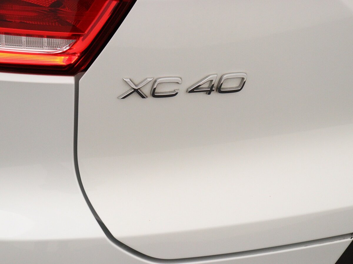 34451055 volvo xc40 1 5 t3 automaat r design leder navigatie bluetooth park 141577