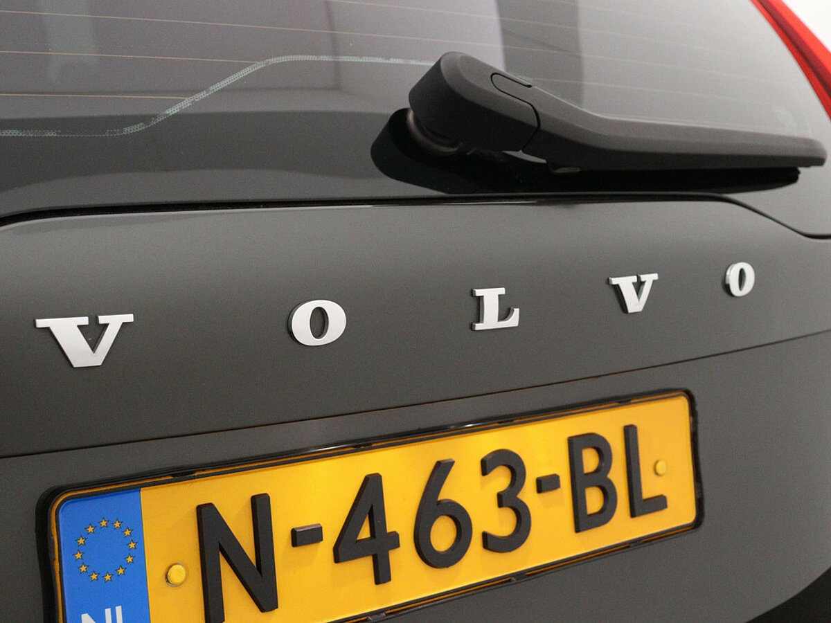 34573853 volvo xc90 2 0 t8 recharge awd inscription luchtvering panorama dak k 6274ee