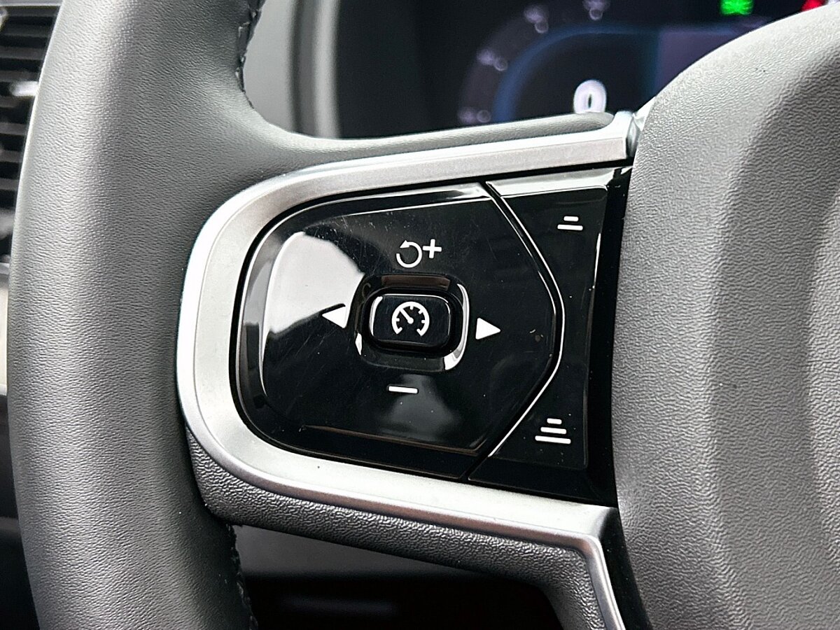 48296559 volvo xc90 2 0 t8 awd ultra dark 7 06