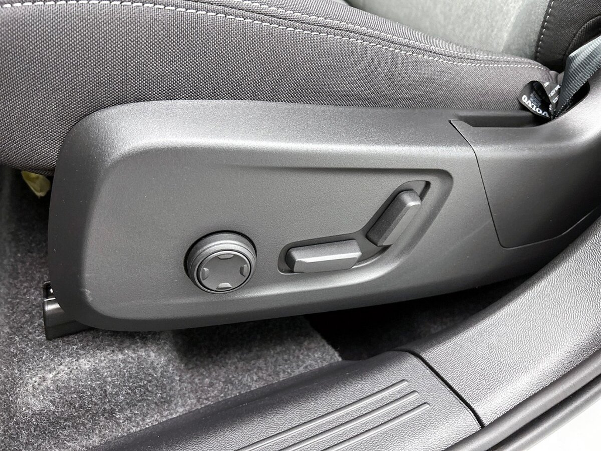 48723966 volvo xc40 2 0 b4 plus dark trekhaak blis harman kardon audio 92