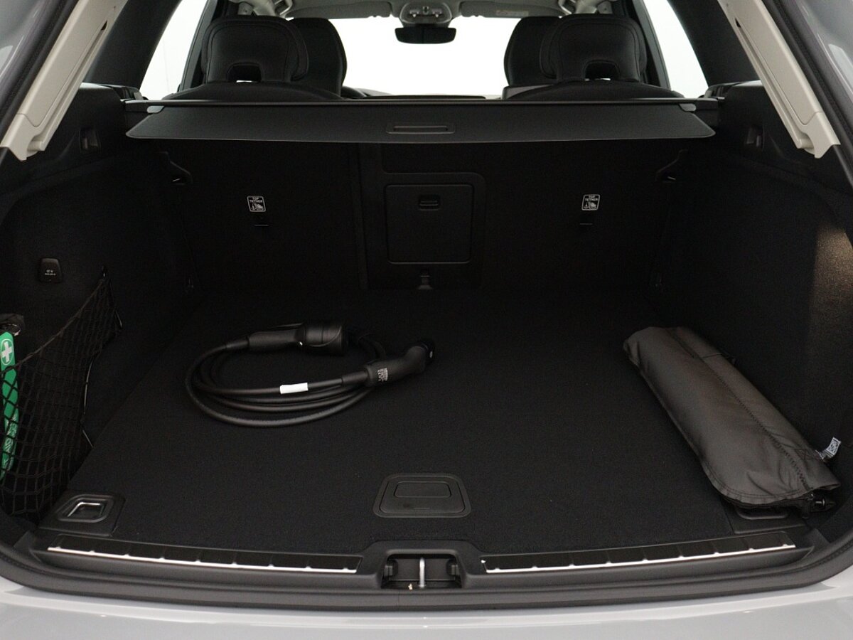 43680818 volvo xc60 xc60 t8 awd plus dark plug in harman kardon 15