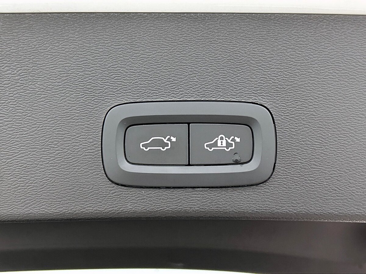 48534360 volvo xc40 ultimate pano 360 memory seats 20 inch all season 47