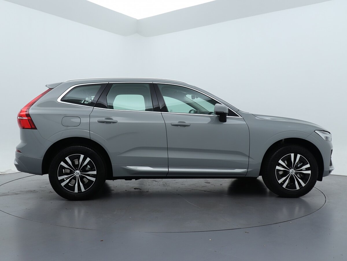 44246649 volvo xc60 2 0 t6 awd essential edition trekhaak panoramadak lage fis 4 06