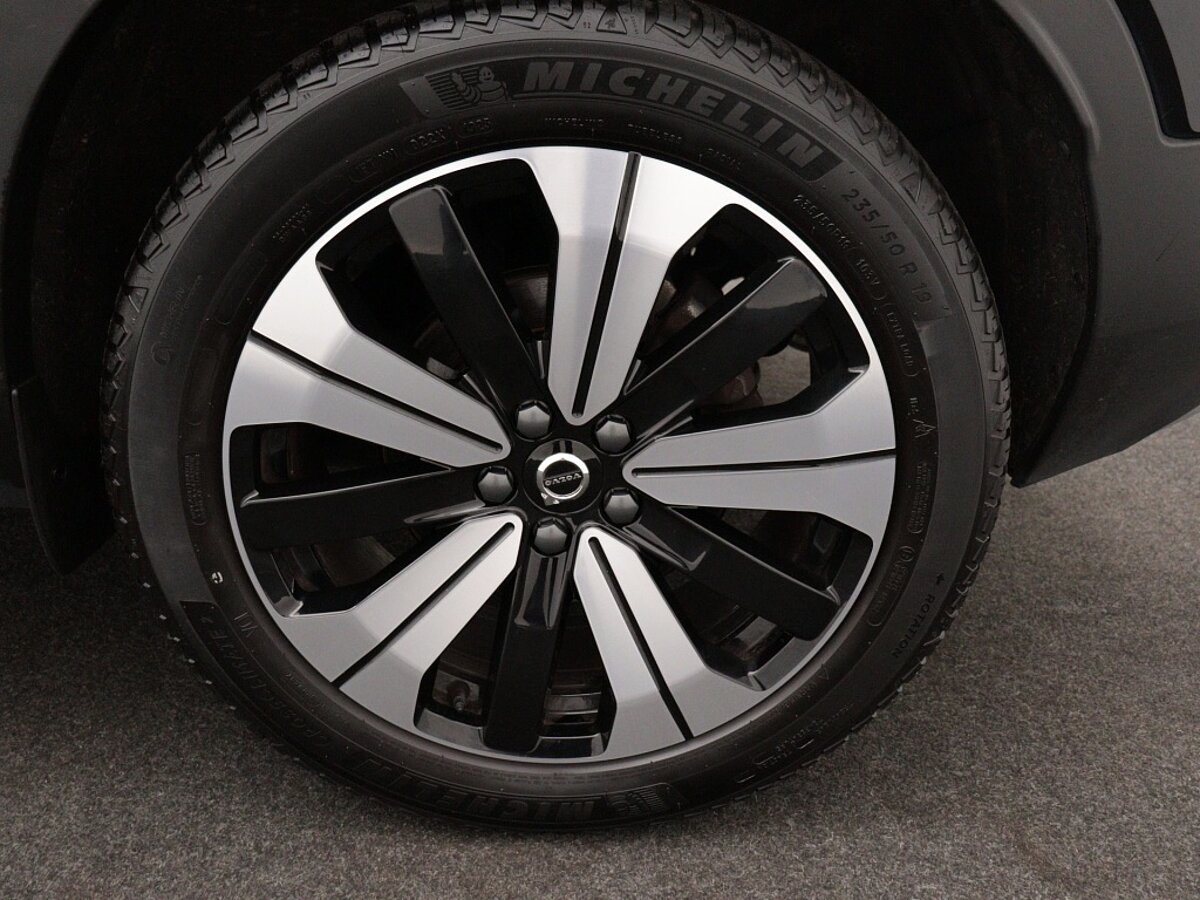44288600 volvo xc40 1 5 t4 recharge plus bright 50