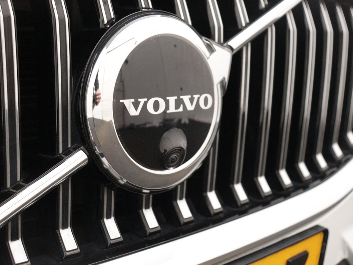 44244360 volvo xc60 2 0 t6 awd inscription exclusive 963c06