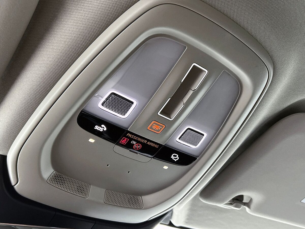 45734638 volvo v60 b4 plus dark 19 lm panoramadak ed637b