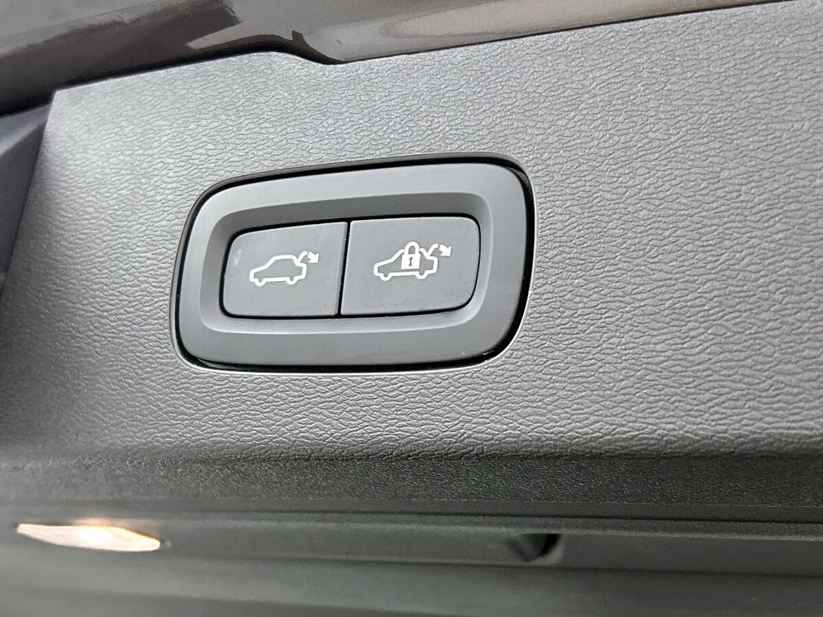 47633975 volvo v60 2 0 t6 plus dark trekhaak sport leder 360 blis pilot 53