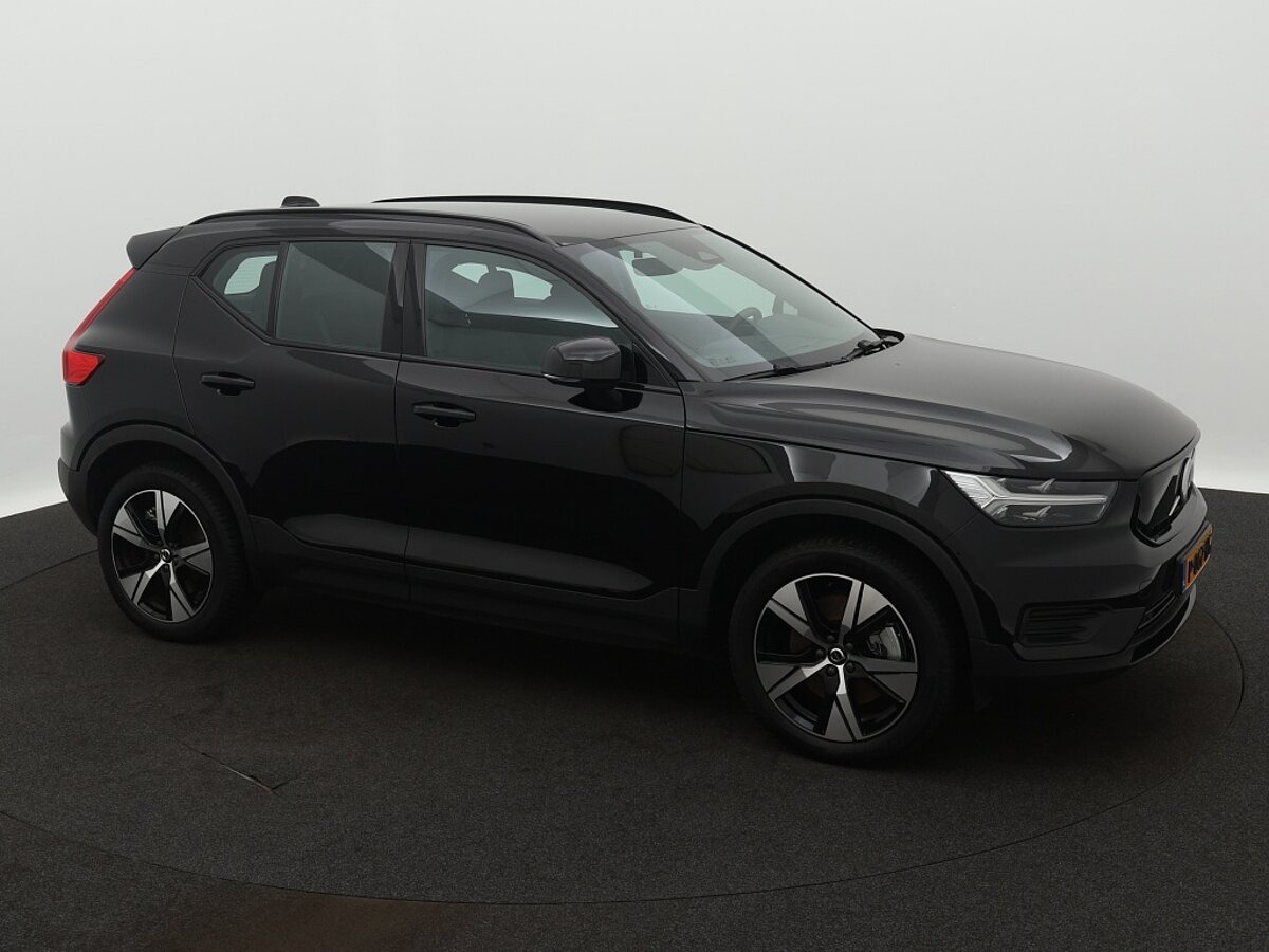 43889575 volvo xc40 recharge core stoelverwarming camera all season 40