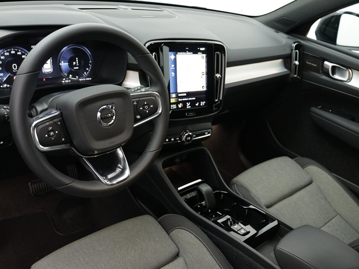 44035279 volvo xc40 1 5 t4 plus dark 360a camera 5 02