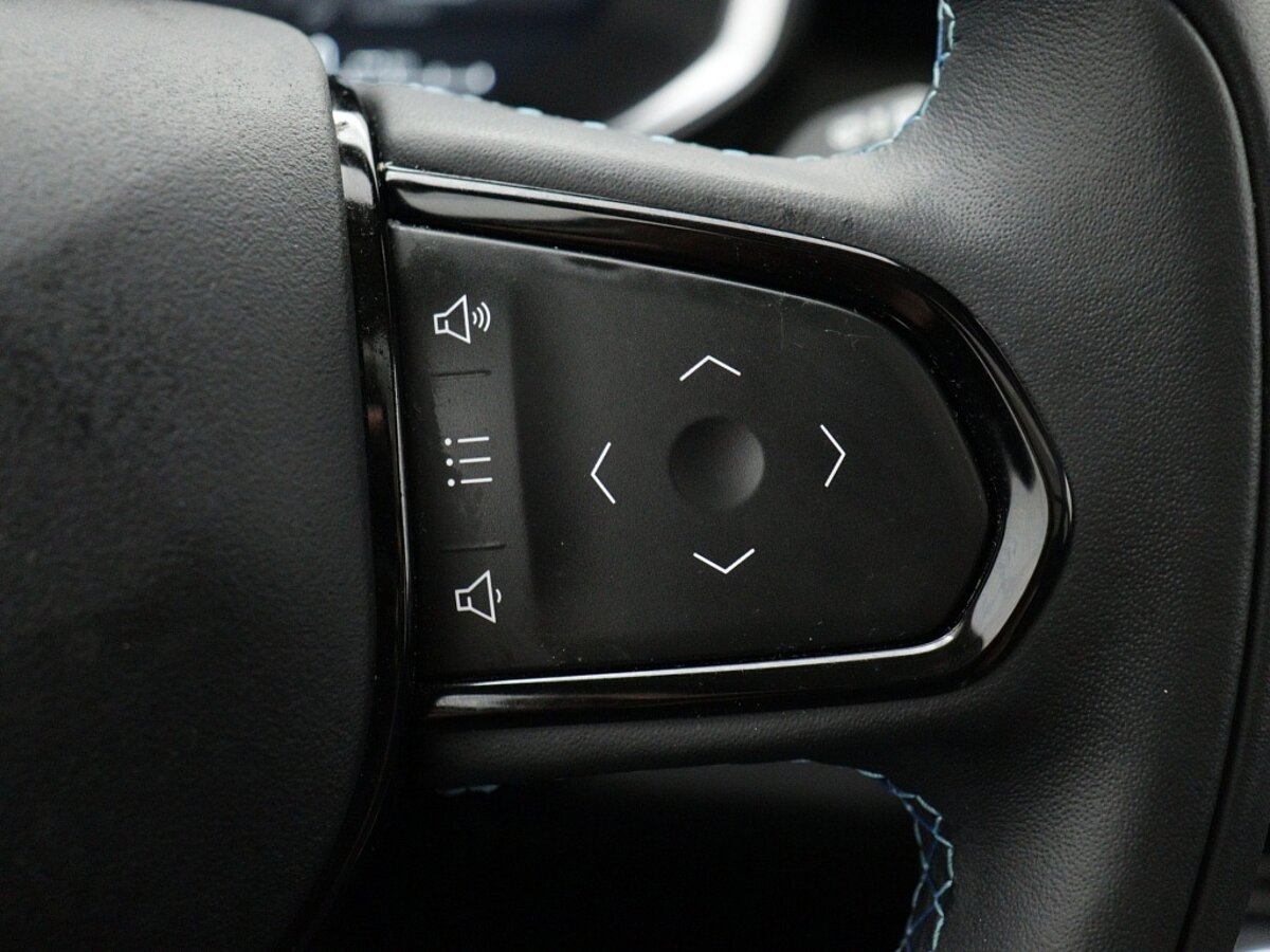 44260170 lynk co 01 1 5 phev 74