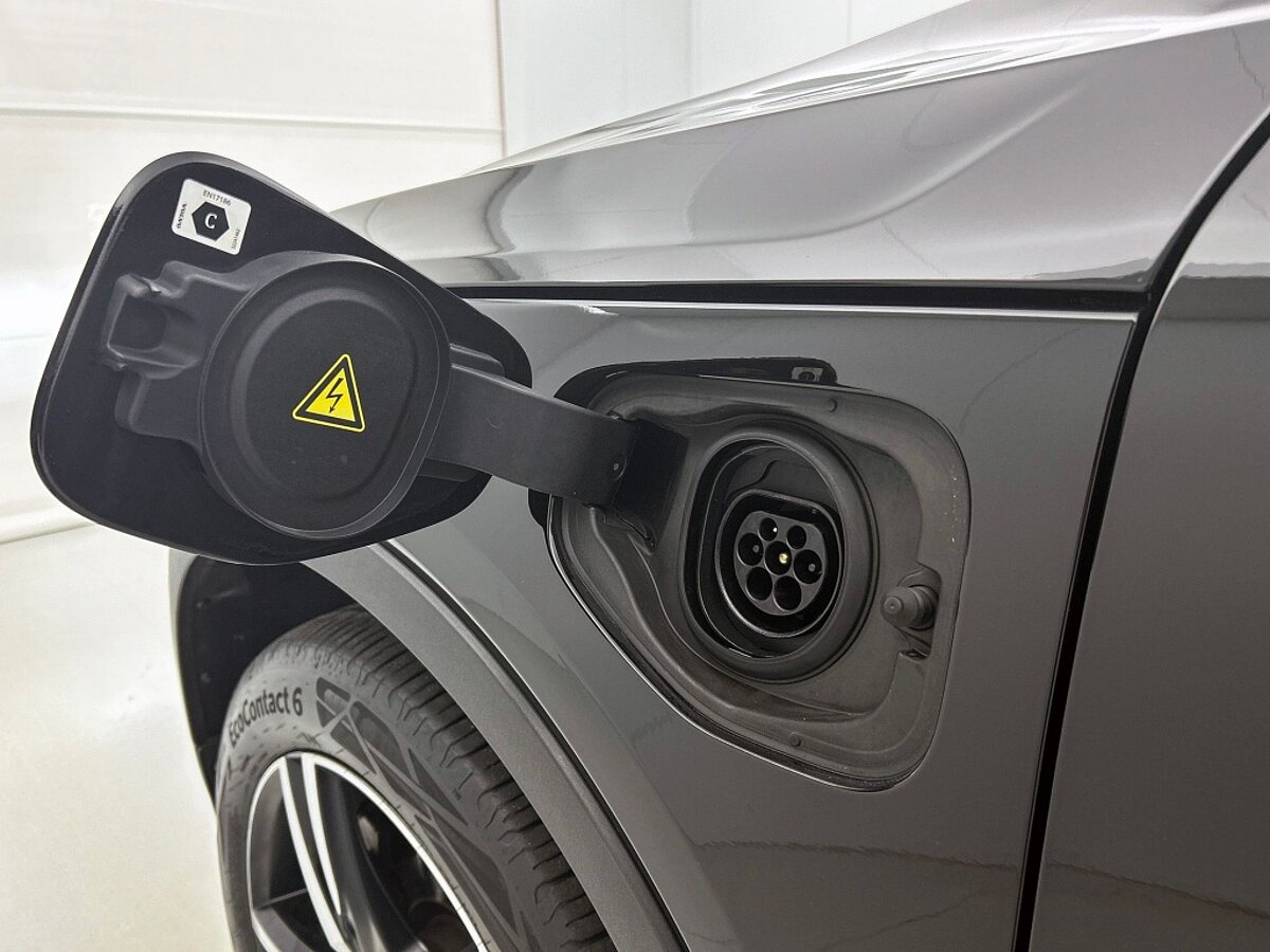 45831244 volvo xc40 1 5 t5 recharge r design a1e70f