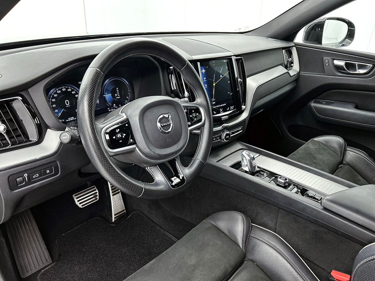 47249816 volvo xc60 2 0 t8 awd r design panoramadak alcantara leder 25