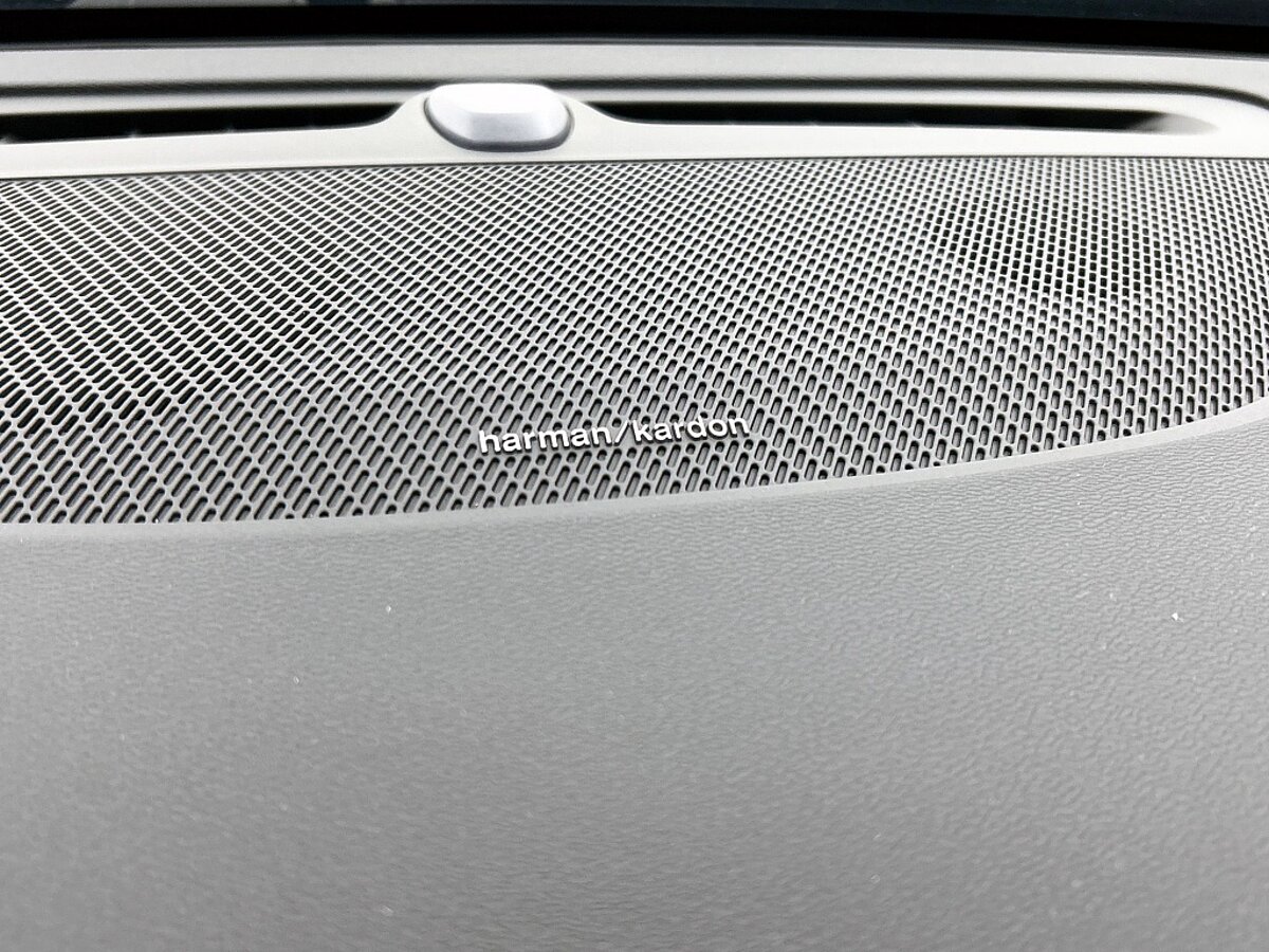 47633975 volvo v60 2 0 t6 plus dark trekhaak sport leder 360 blis pilot 52