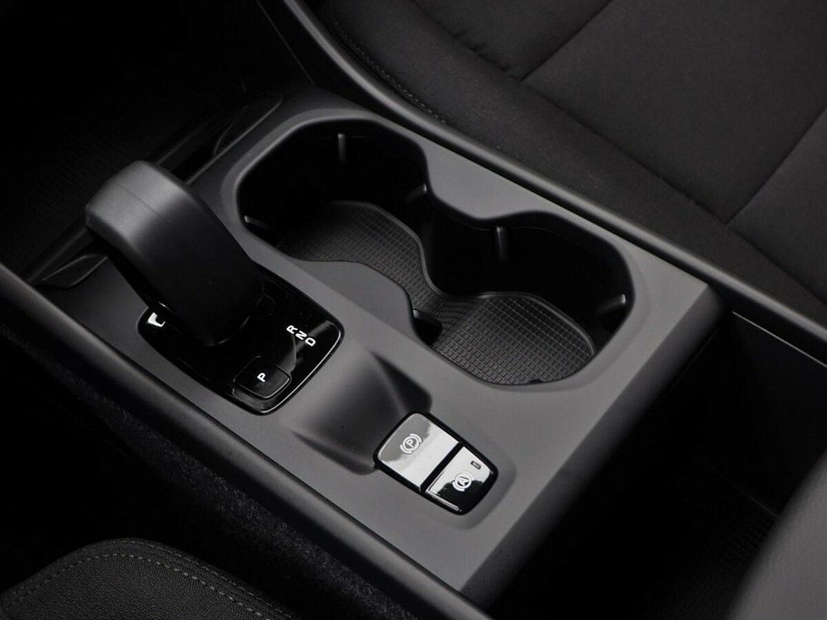 34674506 volvo xc40 1 5 t2 automaat r design look 504fcb