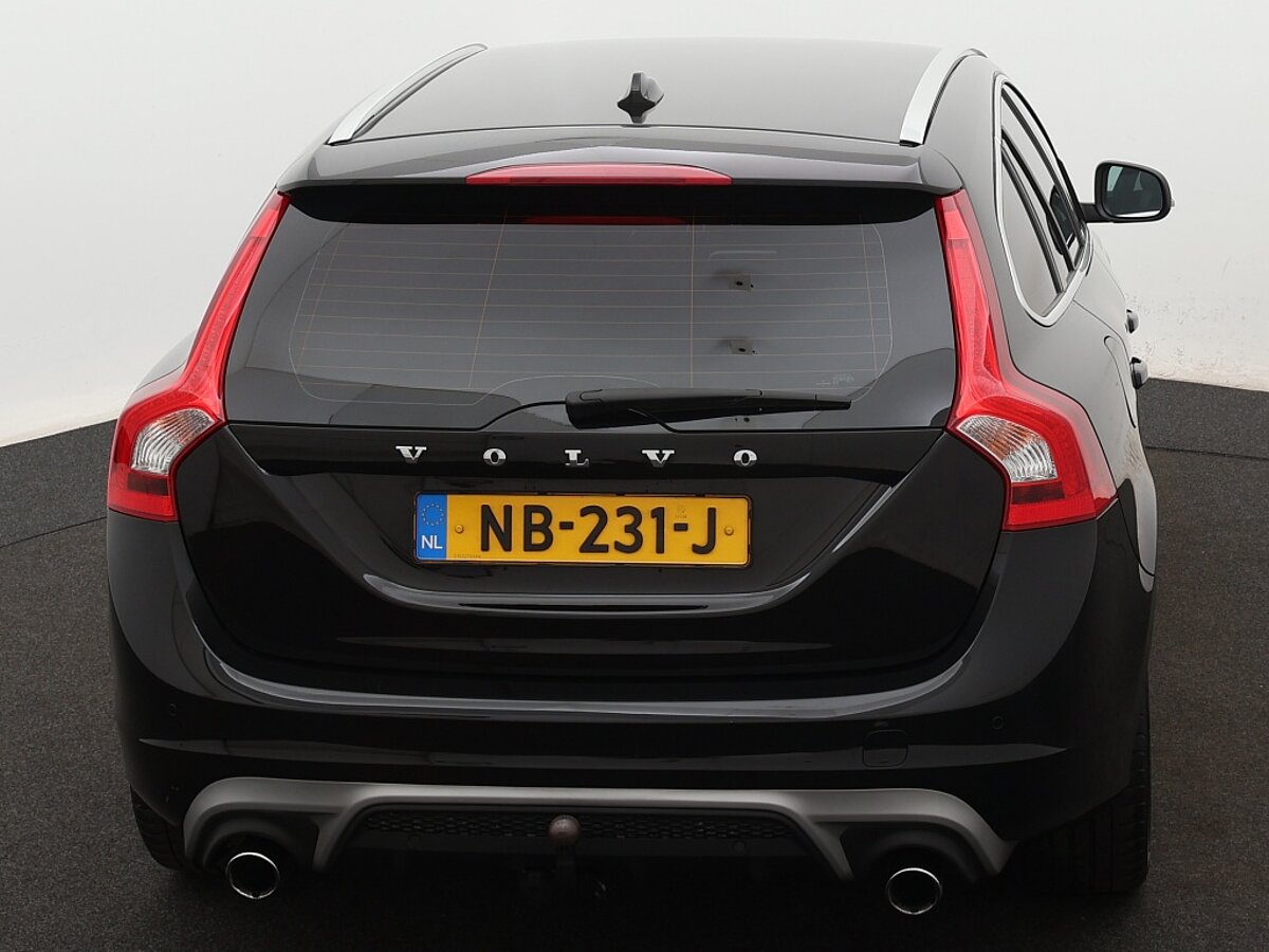 36050213 volvo v60 1 5 t3 r design 89