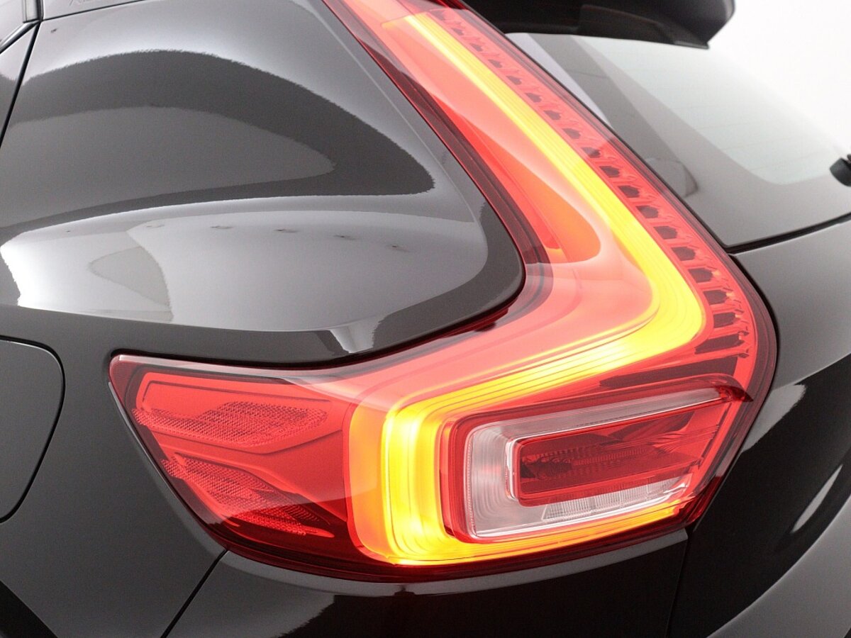 41639630 volvo xc40 recharge plus black pack 68faa2
