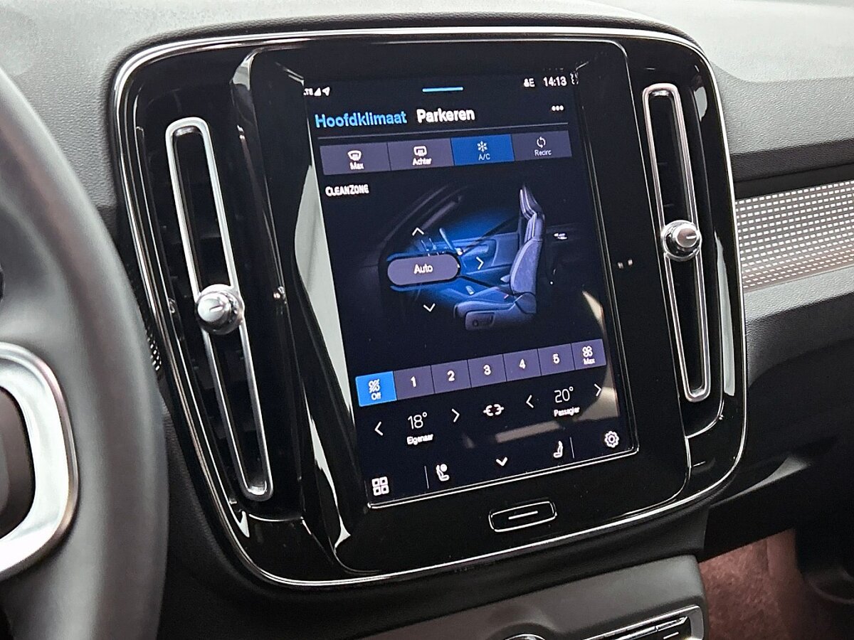 45933217 volvo xc40 recharge plus 90