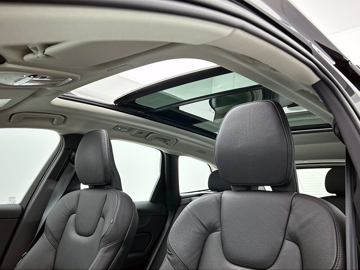 49250062 volvo xc60 2 0 t6 awd plus bright trekhaak leder panorama dak 76