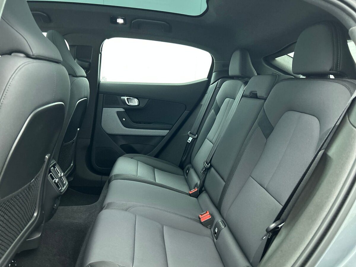 49559841 polestar 2 srsm 70 kwh pilot plus 76