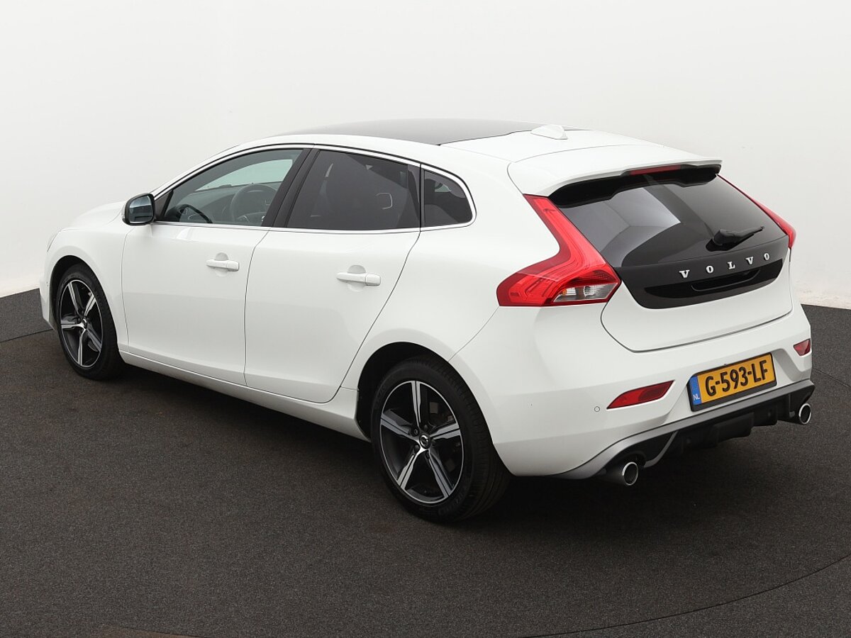 36007765 volvo v40 1 5 t3 polar sport panoramadak navigatie pdc 3 02