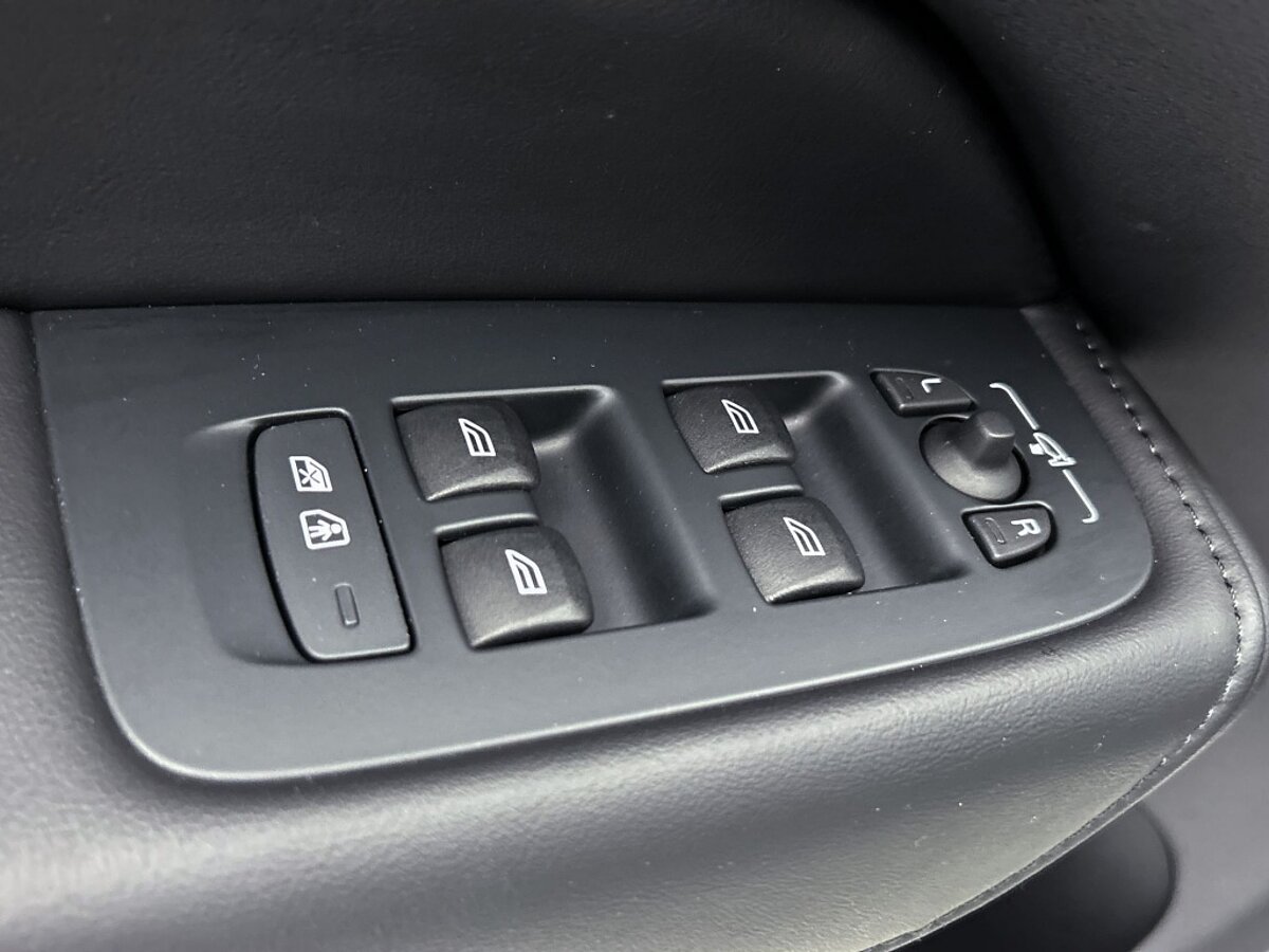 44517506 volvo xc60 2 0 t6 awd ultra dark trekhaak a323de