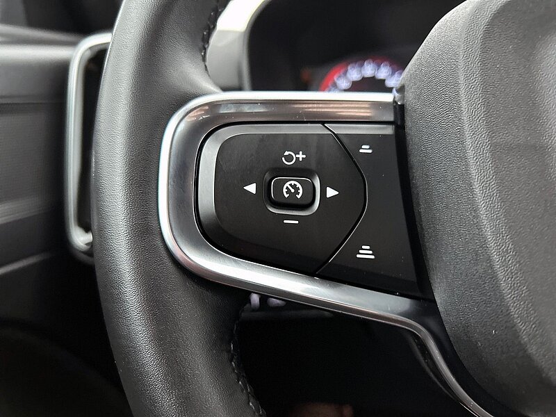 47001546 volvo xc40 1 5 t5 r design panorama dak trekhaak climate pack camer 6 09