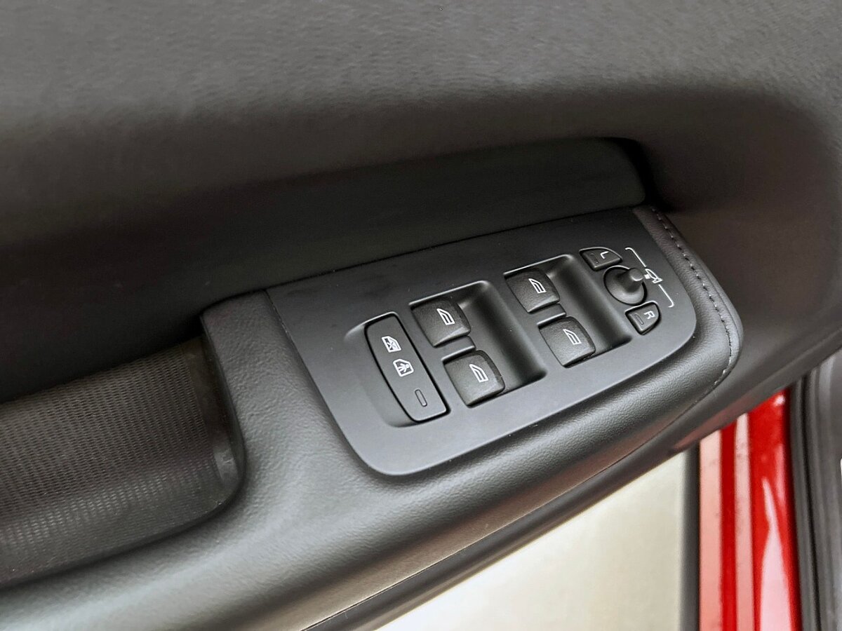 47588242 volvo xc60 2 0 t6 plug in hybrid awd ultimate dark 360 camera adative bfe21c