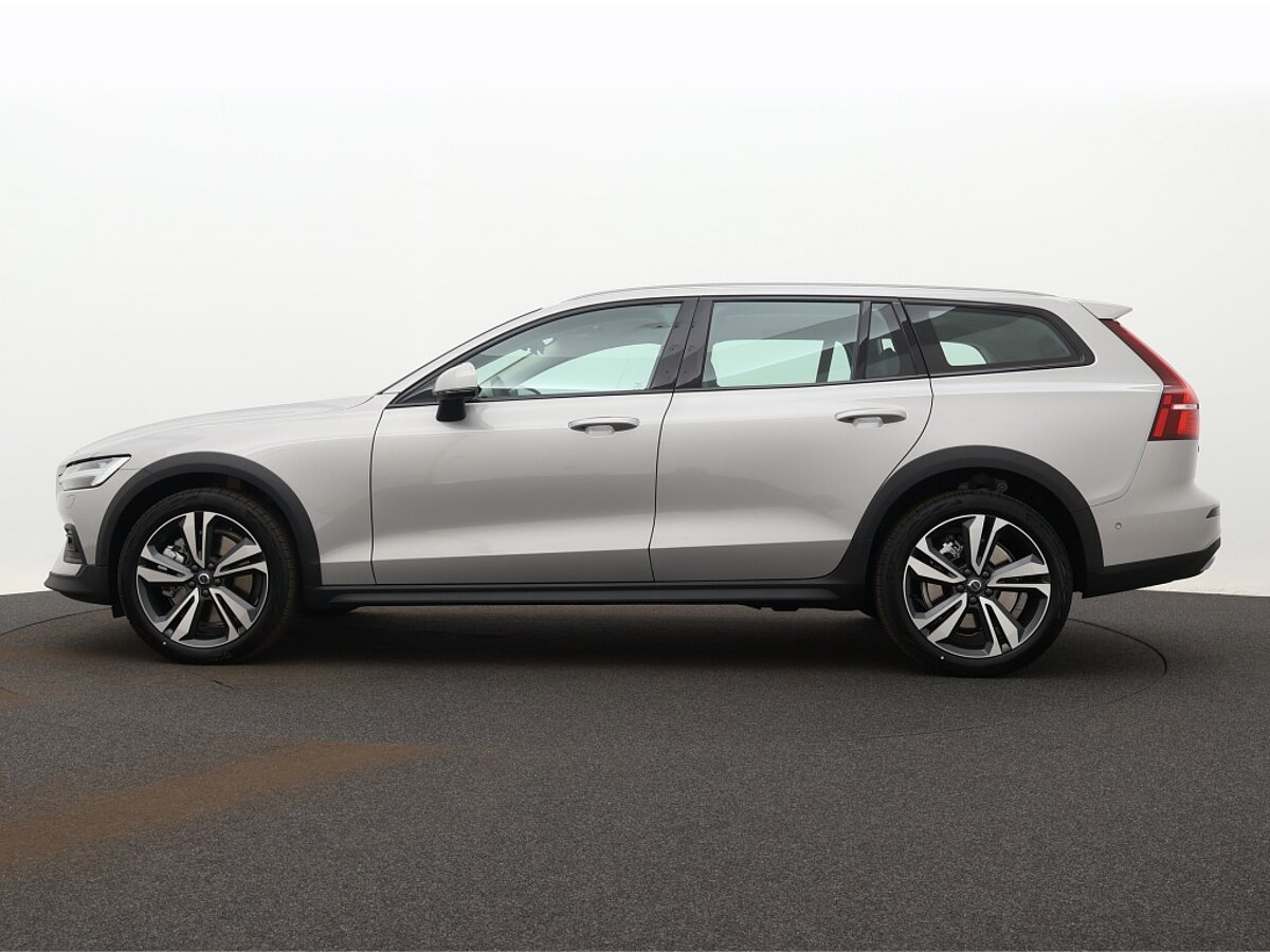 34285528 volvo v60 2 0 b5 cross country awd ultimate panorama dak 360 graden ca 2 02