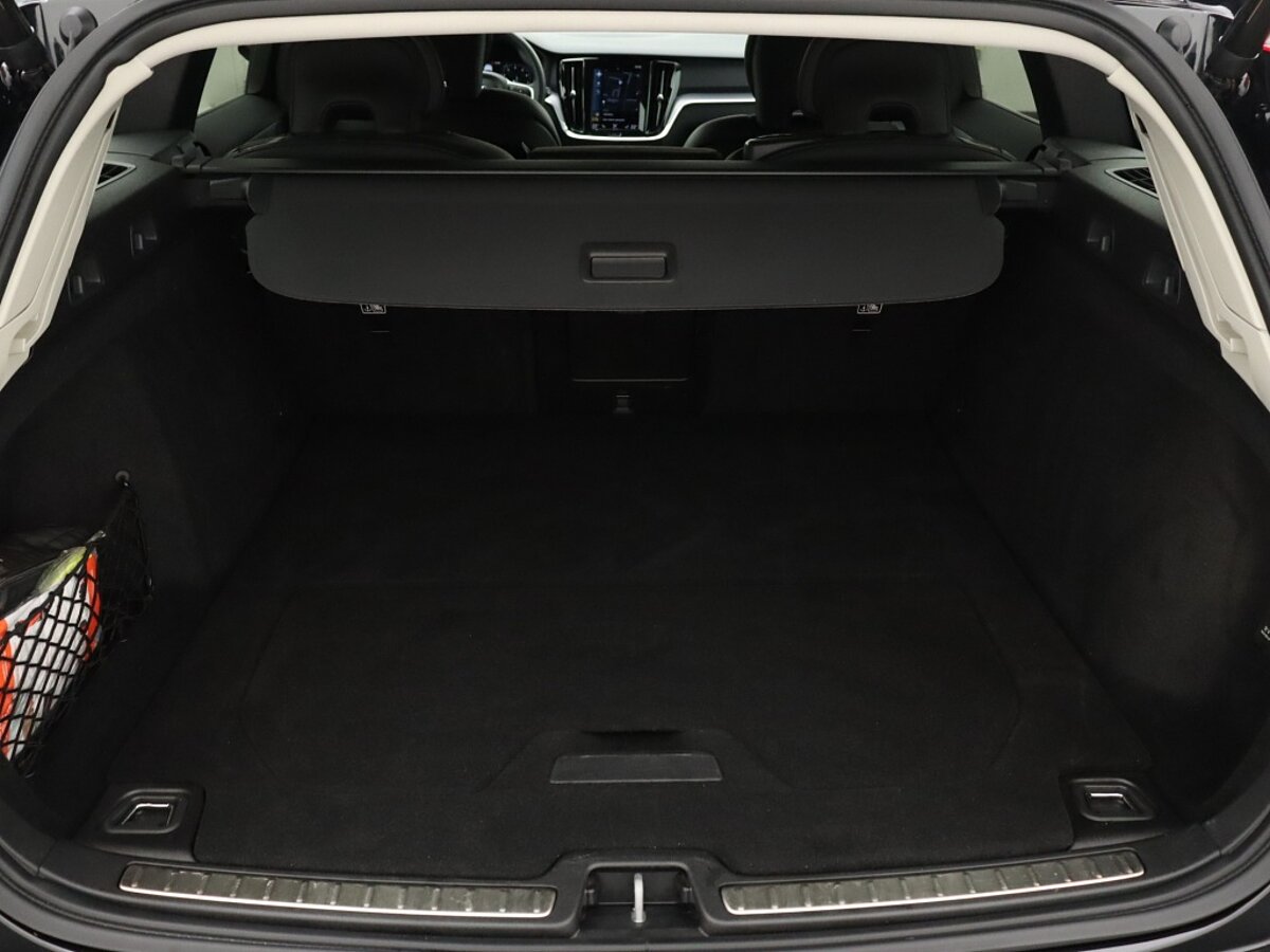 34990408 volvo v60 2 0 b4 momentum business trekhaak camera leder 4e29c1