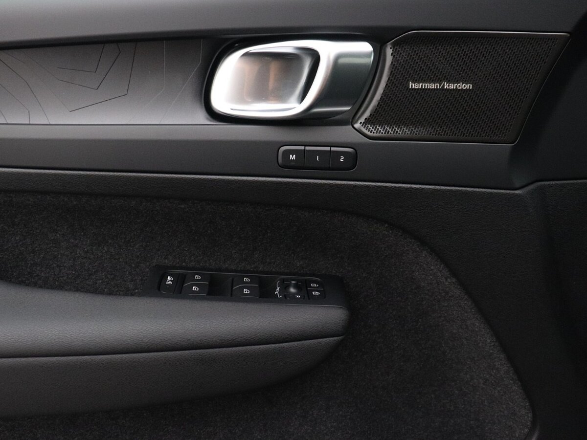 41742567 volvo c40 extended plus 82 kwh adb2bf