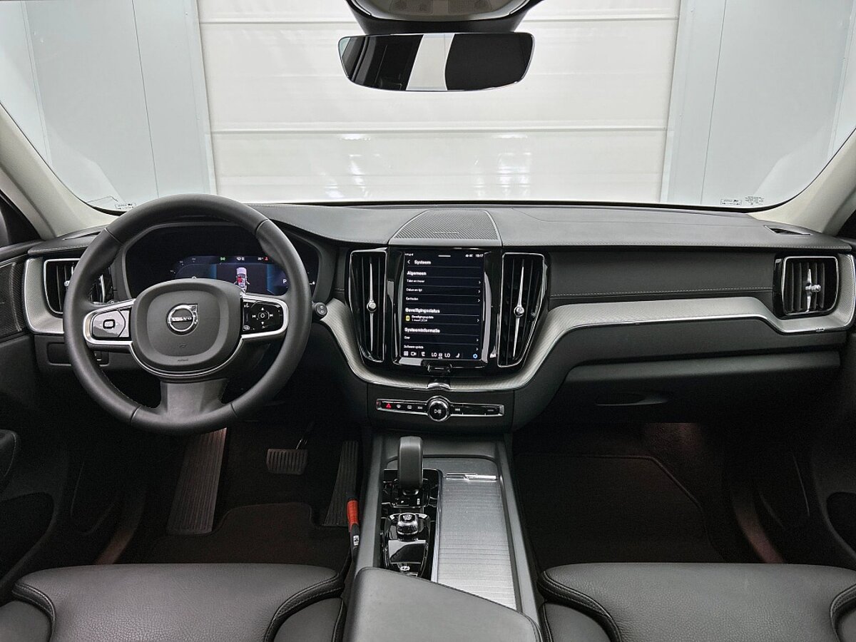 46763364 volvo xc60 2 0 t6 ultimate dark panorama dak 360 camera trekhaak 85