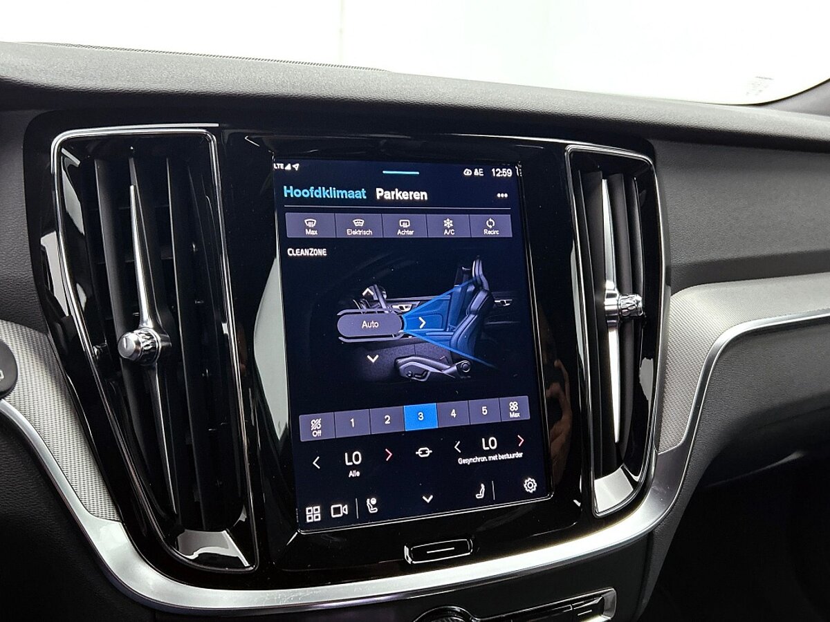 47513318 volvo v60 2 0 t6 awd plus dark trekhaak 360a camera harman kardon 25