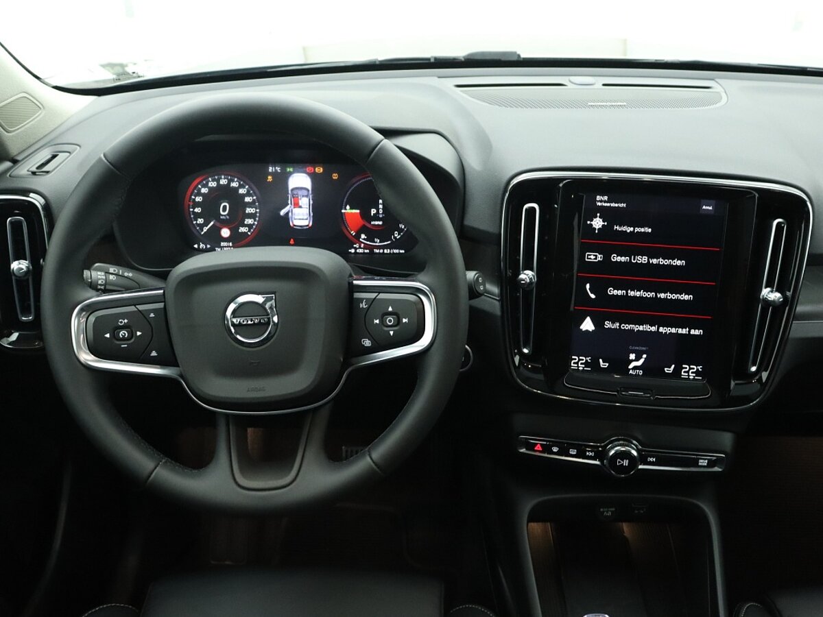 35002307 volvo xc40 1 5 t4 recharge ultimate dark memory seats harman kardon l 7 05