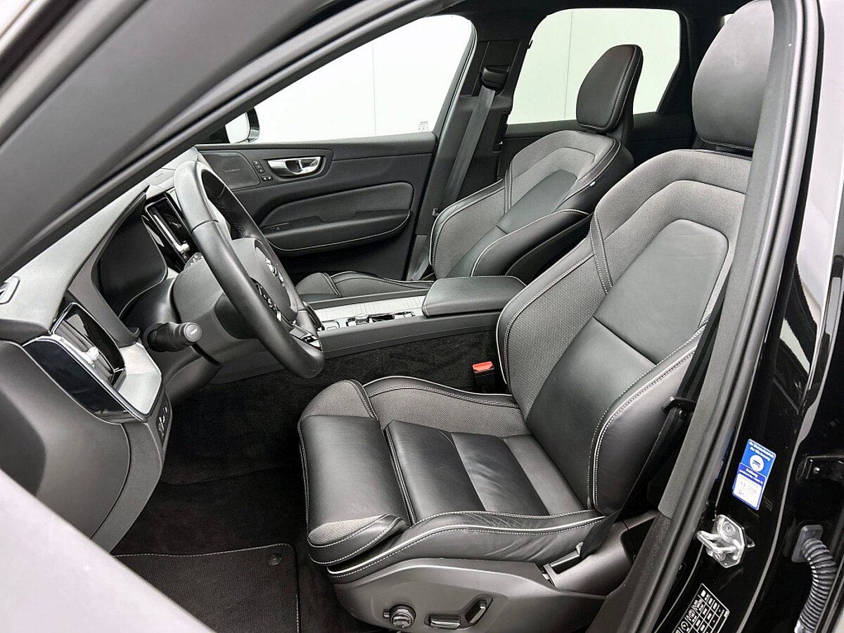 46674871 volvo xc60 t6 awd plus dark panoramadak 21 velgen 360 camera f50535