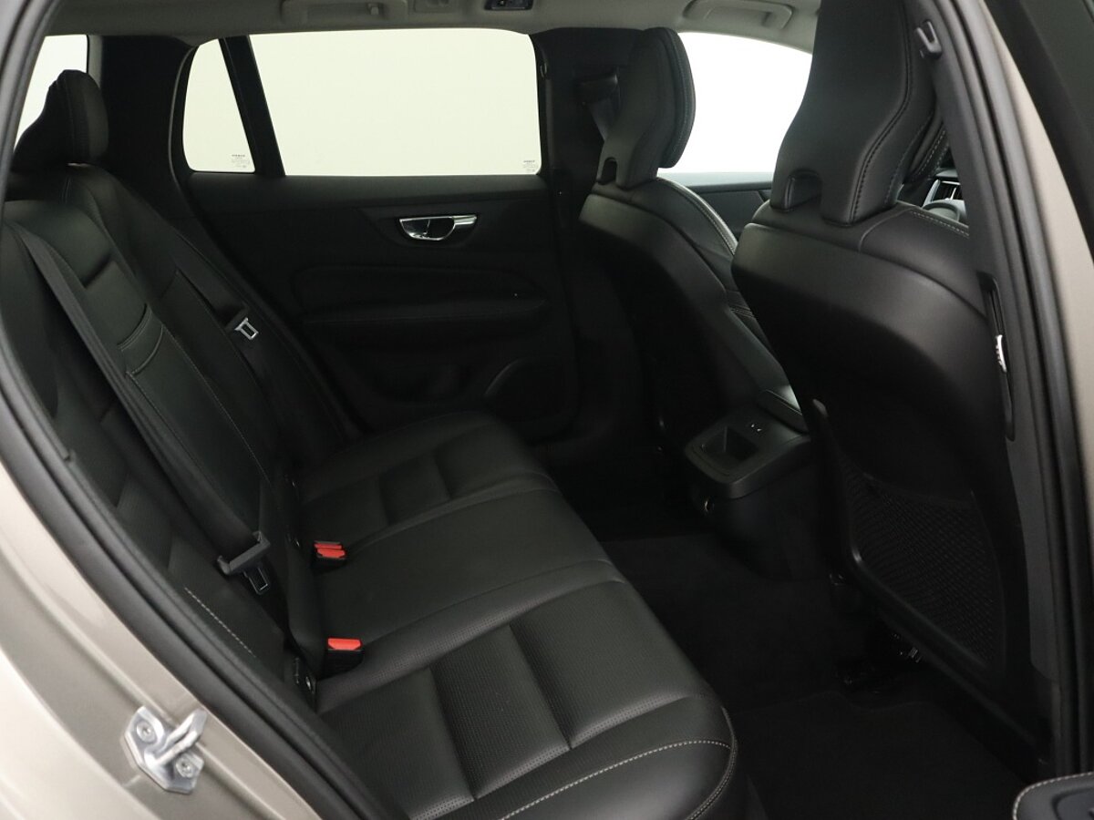 35012717 volvo v60 2 0 t6 awd inscription panoramadak 360 camera 412731