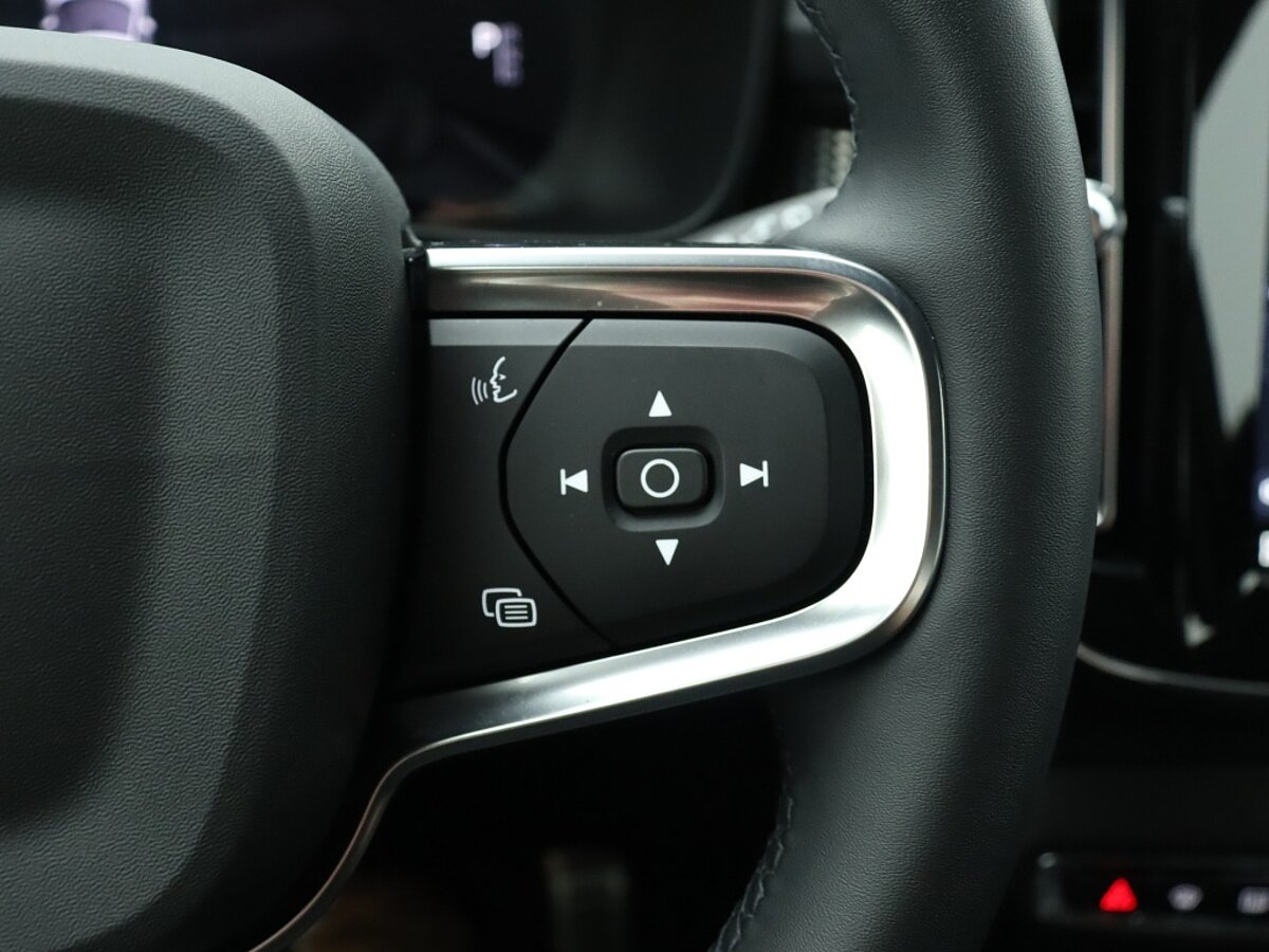 35835361 volvo xc40 recharge pro panorama dak harman kardon memory stoelen d1072d