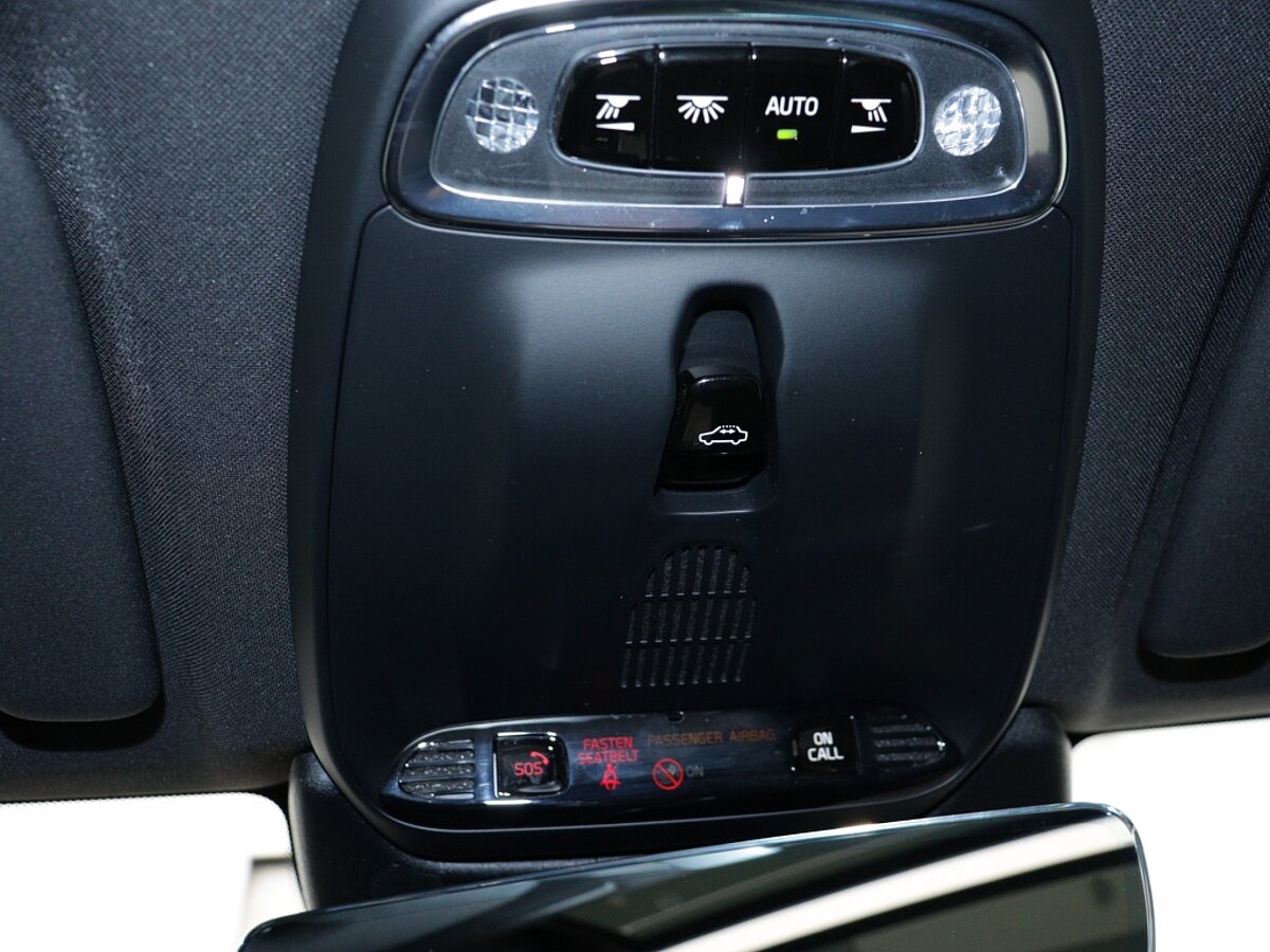 43863335 volvo xc60 2 0 recharge t8 r design 21