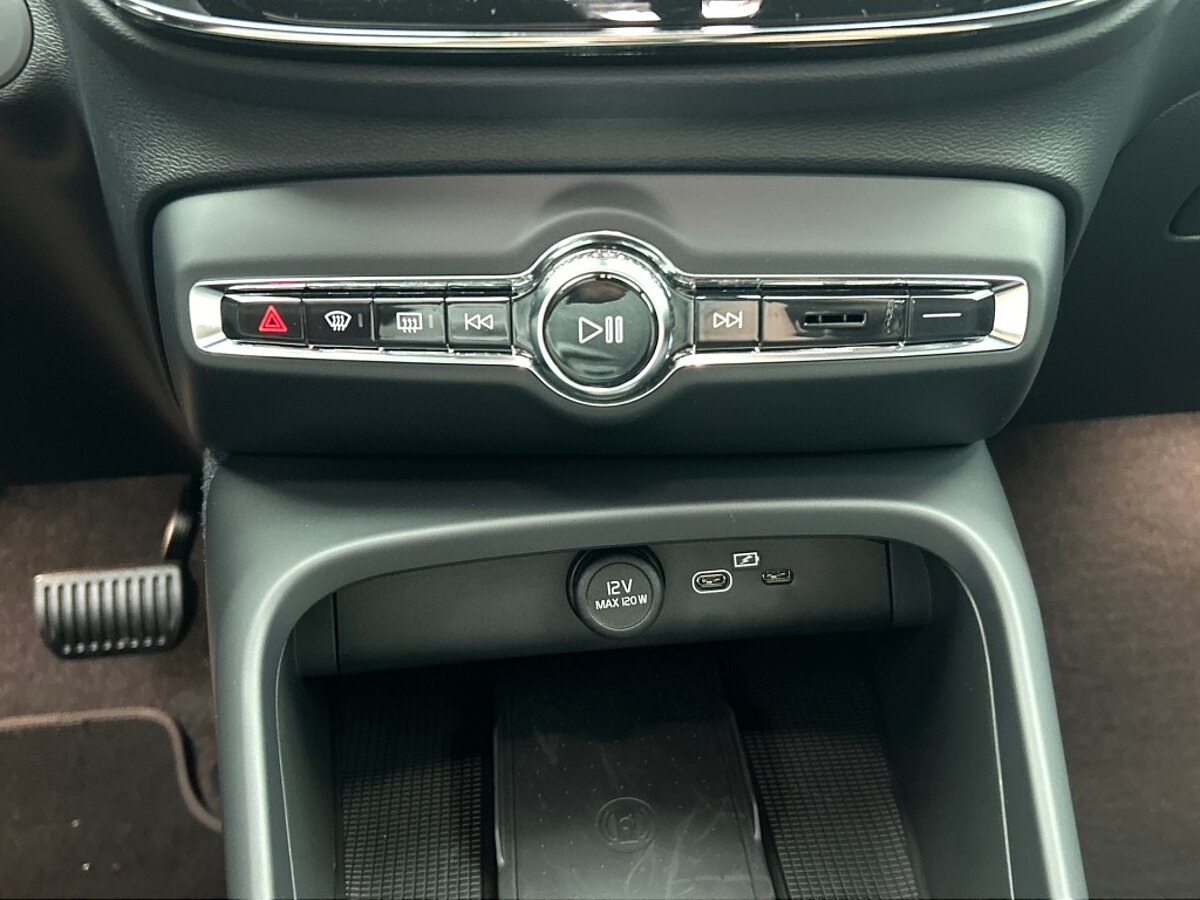 46247872 volvo xc40 extended range core 82 kwh ffae92